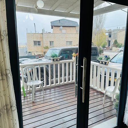Hermon Accommodation Madzsdal Samsz Szoba fotó