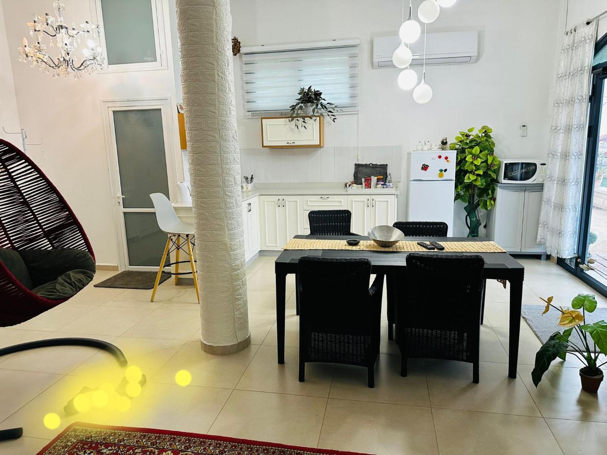 Hermon Accommodation Madzsdal Samsz Szoba fotó
